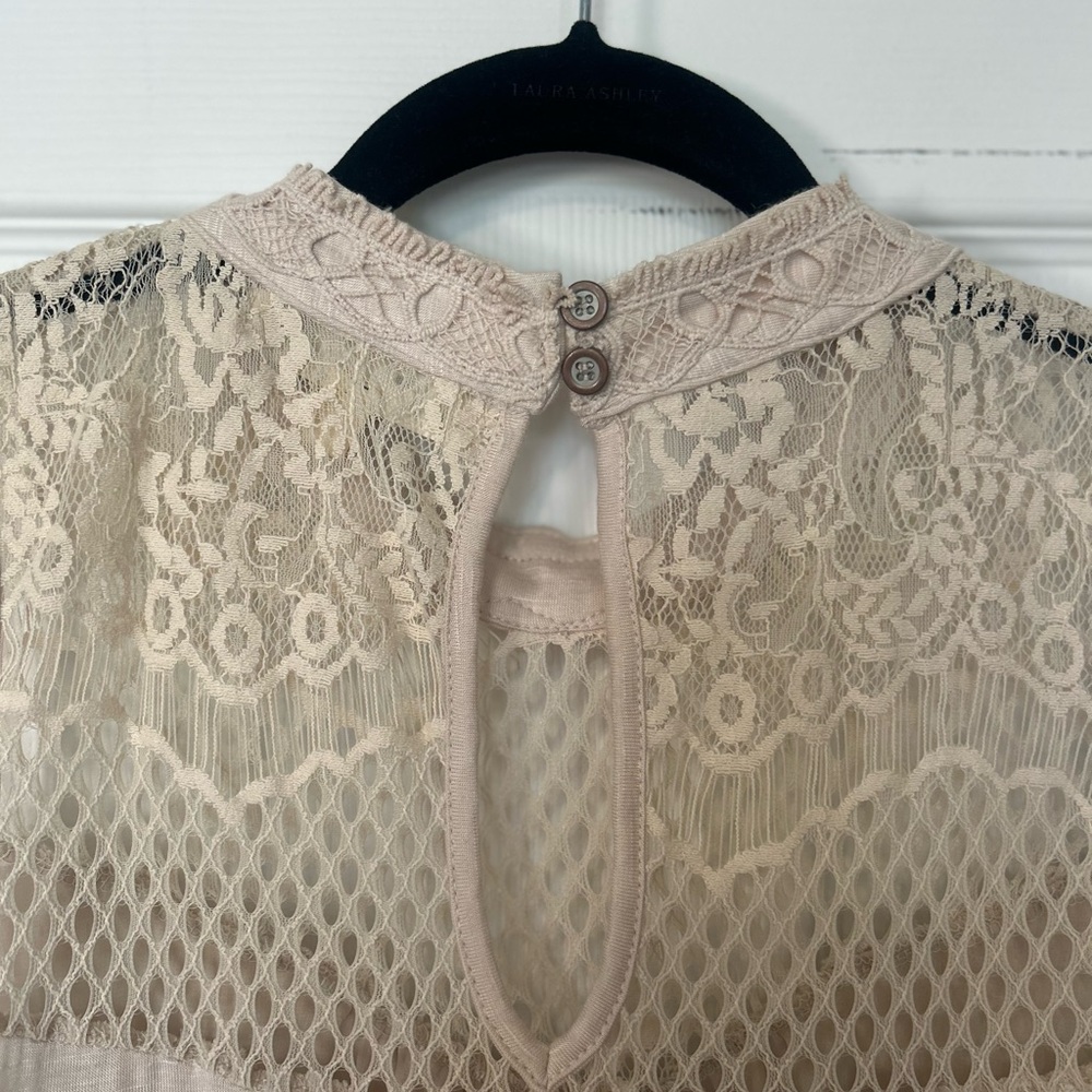 Sleeveless High-Neck Top Ivory | Romantic Vintage Style | M - Picture 6 of 10